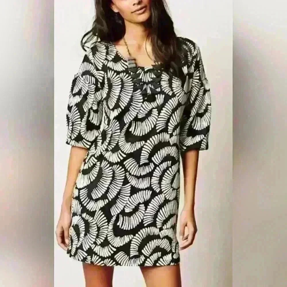 Anthropologie Maeve Black and White Shift Dress, Lantern Sleeves, Size S